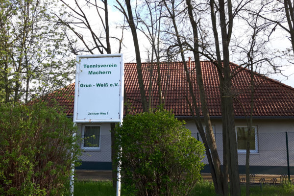 eingang mit schild